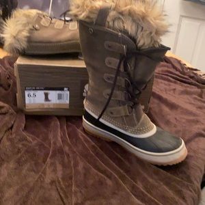 Sorel Joan of Arctic boots size 6.5